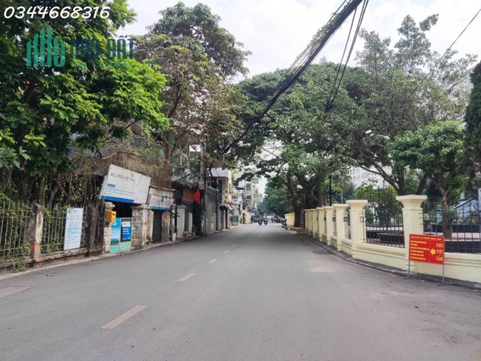 3 tỷ - 40m2 - nhà 3 tầng - căn góc - ngõ ô tô phố Thượng Thanh, Long Biên