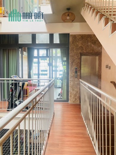 SIÊU PHẨM 4 TẦNG -120M2 MẶT TIỀN KINH DOANH 6PN- 5WC

. ĐẸP KHÔNG TÌ VẾT.
HOÀN CÔNG CHUẨN CHỈNH.
