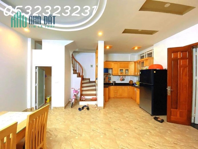 Bán nhà Pháo Đài Láng Đống Đa 44/50, 5 tầng, mặt tiền 6.2m, giá 6.7 tỷ LH : 0352323231