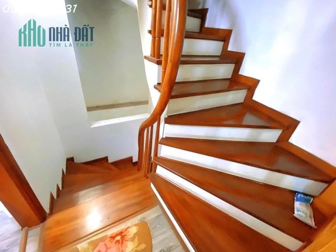 Bán nhà Pháo Đài Láng Đống Đa 44/50, 5 tầng, mặt tiền 6.2m, giá 6.7 tỷ LH : 0352323231