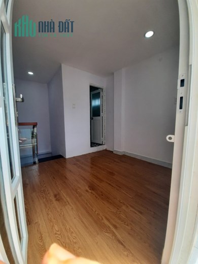 Chính Chủ Cần Bán Nhà Vị Trí Đẹp Tại Tôn Đản, Quận 4 TP Hồ Chí Minh