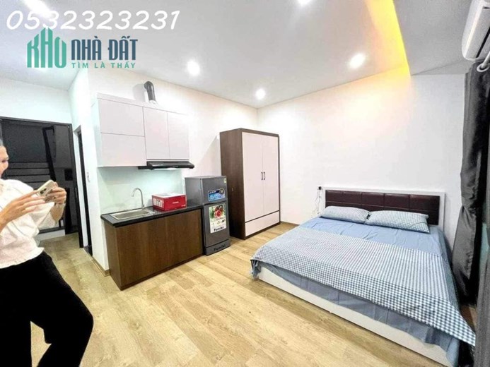 Bán nhà ĐẸP Pháo Đài Láng Đống Đa 52/64, 5 tầng, mặt tiền 4.7m, giá 7.85 tỷ LH : 0352323231