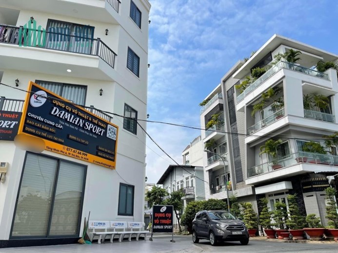 Bán Căn Hộ Dịch Vụ 4 lầu 210 m² , Ngay các trường ĐH, P. Tăng Nhơn Phú A