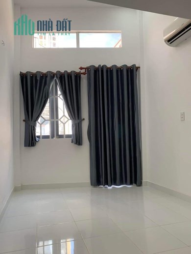 NHÀ HẺM XE BA GÁC ĐƯỜNG NGUYỄN VĂN NGHI, P7 18M2 GIÁ 2TY1 CÒN TL