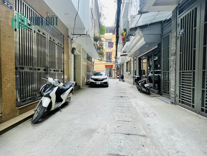 Bán nhà đẹp Đê Trần Khát Chân 29m2, 3 Tầng, MT 4,6m, Cách ô tô 20m giá 3,29 Tỷ