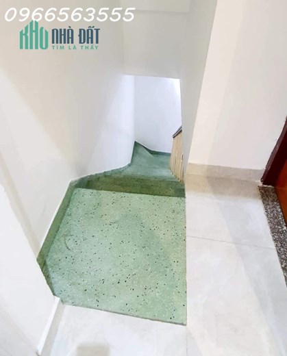Kèo thơm - Quận 4 - 42m2- 2 tầng - hẻm 4m - giá 4 tỷ tl