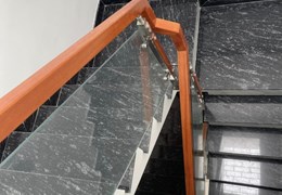 Nhà BTCT mới dọn vào ở ngay, 3 phòng ngủ, ngay Bình Thạnh