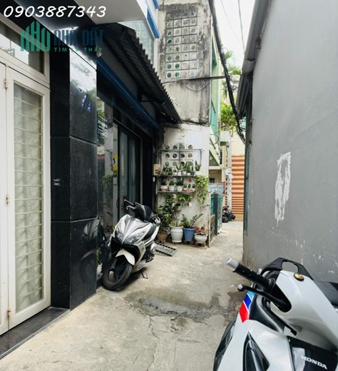 Bán Nhà Phan Văn Trị  - Sát HXH - P12 - Quận Bình Thạnh - 75m2 - Nhỉnh 4Tỷ .