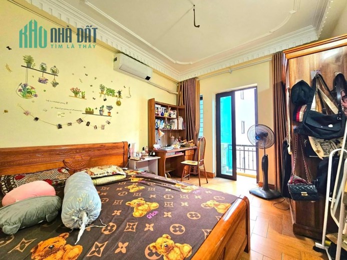 Ô tô tránh phố Nam Dư 48m2 nhà 4 tầng giá 5.3 tỷ cần bán gấp