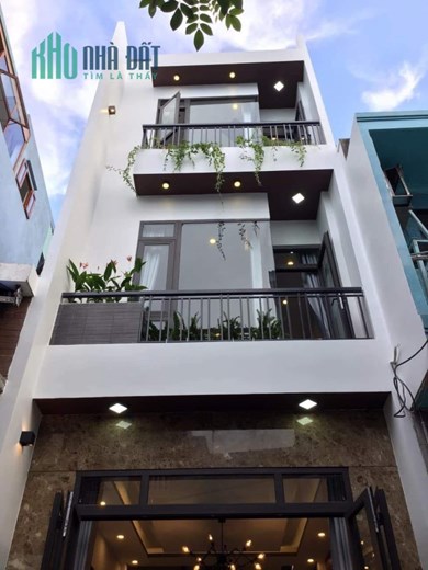 Rớt 1 tỷ. Bán nhà 3 tầng Kiệt 5m đường 2-9 - TT Hải Châu - Nhà Mới - Kiên Cố - Ở ngay! Chưa qua đầu