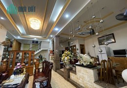 Bán gấp, Biệt thự siêu đẹp, ngang 13m, Nguyễn Kiệm, Phường 4, Phú Nhuận, chỉ 32 tỷ.