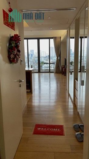 Hàng hiếm! 3PN 2WC IPH Xuân Thủy, DT 116m2 giá 6.9 tỷ BC thoáng mát.