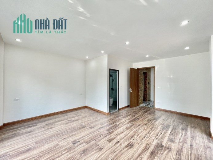 Bán nhà phố Lê Trọng Tấn, Thanh Xuân. 45m2 x 6 Tầng. LÔ GÓC. THANG MÁY. Ô TÔ. Hơn 7 Tỷ.