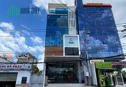 Toà nhà phù hợp làm văn phòng và showroom Thạnh Mỹ Lợi