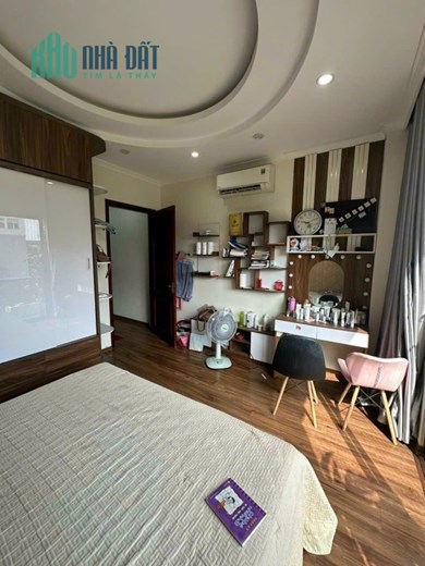 Bán nhà 40m 5T Bồ Đề, Long Biên , oto ,KD, nhỉnh 5ty.