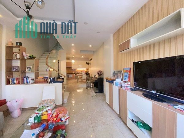 Nhà Thanh Lân- Thanh Đàm 60m 6 ngủ dân xây 15m oto