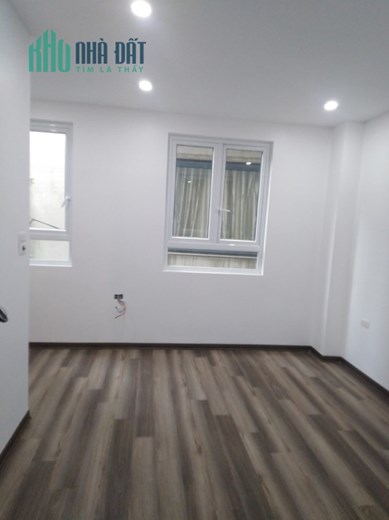 Bán nhà Xuân Diệu, Tây Hồ. 33mx6; MT 5m; Thang máy; giá 6 tỷ 5