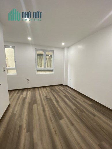 Bán nhà Xuân Diệu, Tây Hồ. 33mx6; MT 5m; Thang máy; giá 6 tỷ 5