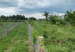 CẦN BÁN LÔ ĐẤT VƯỜN 500M2 ĐỂ LÀM NHÀ VƯỜN TRỒNG CÂY , NUÔI CÁ , NGHỈ DƯỠNG CUỐI TUẦN THỎA MÁI TINH