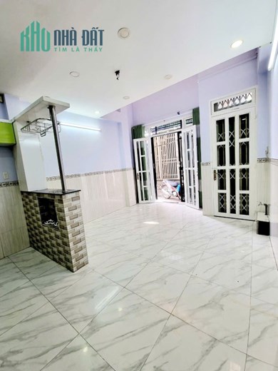 Nhà đẹp Ngang 4x8 m 5 tấm Khánh Hội Q4 có 5 tỷ
