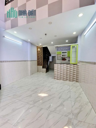 Nhà đẹp Ngang 4x8 m 5 tấm Khánh Hội Q4 có 5 tỷ