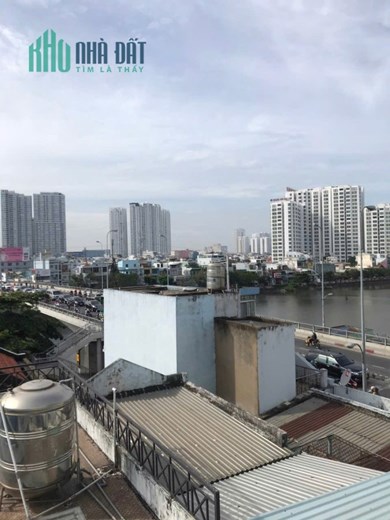 Nhà đẹp Ngang 4x8 m 5 tấm Khánh Hội Q4 có 5 tỷ