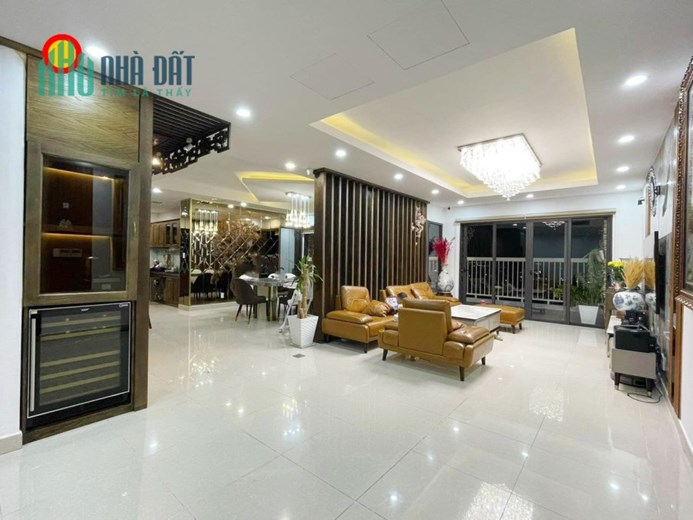 Bán Penthouse Chung Cư The Navita, Tam Bình, Thủ Đức, DT: 200m2, 4 phòng ngủ, tặng full nội thất,
