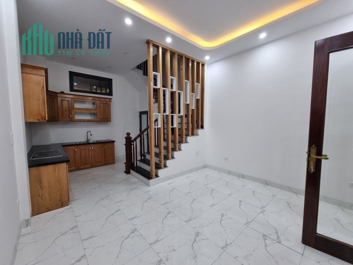 Bán nhà phân lô Chùa Bộc 45m2 x 5 tầng, phân lô, 2 thoáng, ô tô đỗ cửa, 5.9 tỷ