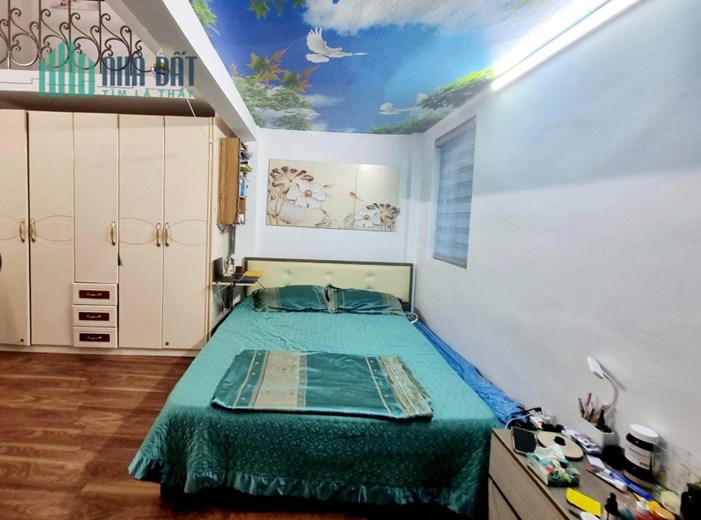 Bán nhà riêng ở ngay VĂN CHƯƠNG - ĐỐNG ĐA - 38M2 X 4 TẦNG - 3PN - MT 4.8M - sát Ô TÔ TRÁNH - NHỈNH