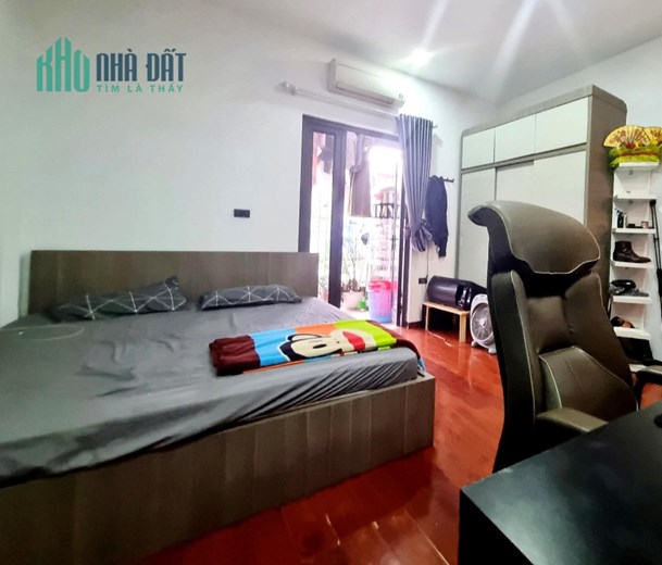 Bán nhà riêng ở ngay VĂN CHƯƠNG - ĐỐNG ĐA - 38M2 X 4 TẦNG - 3PN - MT 4.8M - sát Ô TÔ TRÁNH - NHỈNH