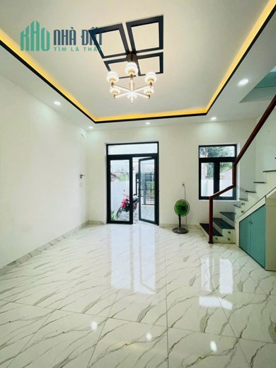 NHÀ ĐƯỜNG NGÔ CHÍ QUỐC- BÌNH CHIỂU -THỦ ĐỨC [ GIÁ 3..5 TỶ ]
50 M2 [ 5 X 10 ] 3 TẦNG - 3PN - 3 WC -