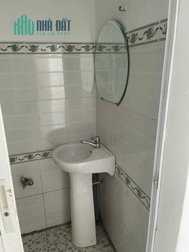 BÁN NHÀ MỚI 3 TẦNG,XE HƠI ĐỖ CỬA,HẺM THÔNG,SỔ RIÊNG,NHỈNH 2 TỶ