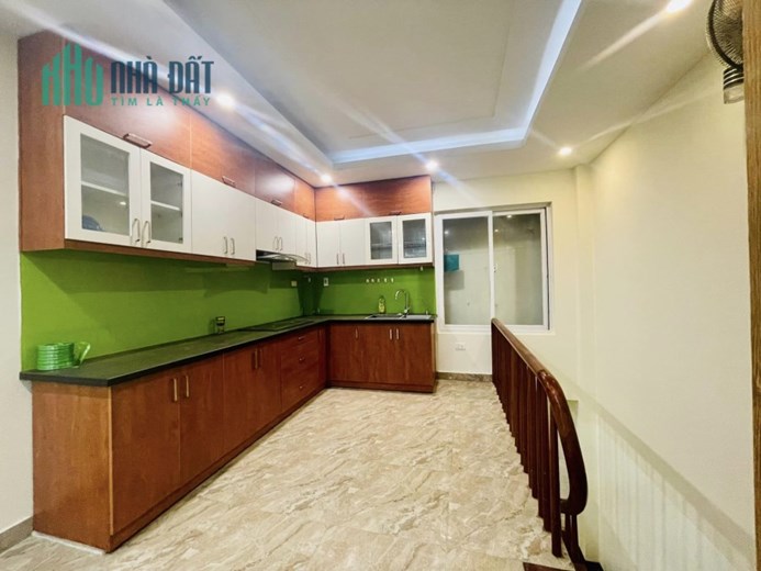 Bán Nhà Phố Trung Kính Quận Cầu Giấy. 69m Xây 6 Tầng Mặt Tiền 5m Nhỉnh 10 Tỷ. Cam Kết Ảnh Thật Mô