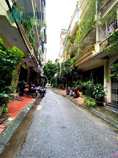 Bán Nhà Phố Trung Kính Quận Cầu Giấy. 42m Xây 5 Tầng Mặt Tiền 4m Nhỉnh 13 Tỷ. Cam Kết Ảnh Thật Mô