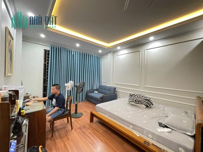Bán Nhà Phố Trung Kính Quận Cầu Giấy. 46m Xây 7 Tầng Nhỉnh 14 Tỷ. Cam Kết Ảnh Thật Mô Tả Chính Xác.