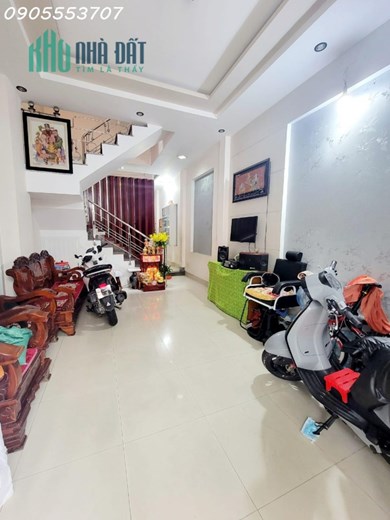 Kiệt ô tô đổ cửa VÕ VĂN KIỆT, Sơn Trà, Đà Nẵng - Nhà 3 tầng đẹp Chỉ 3,x tỷ