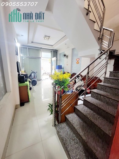 Kiệt ô tô đổ cửa VÕ VĂN KIỆT, Sơn Trà, Đà Nẵng - Nhà 3 tầng đẹp Chỉ 3,x tỷ