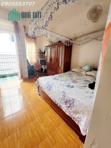 Kiệt ô tô đổ cửa VÕ VĂN KIỆT, Sơn Trà, Đà Nẵng - Nhà 3 tầng đẹp Chỉ 3,x tỷ