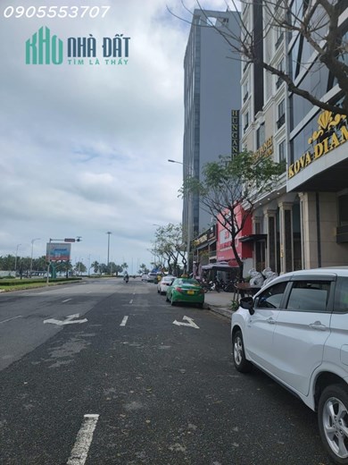 Kiệt ô tô đổ cửa VÕ VĂN KIỆT, Sơn Trà, Đà Nẵng - Nhà 3 tầng đẹp Chỉ 3,x tỷ