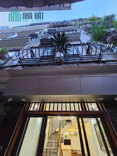 QUÁ HIÊM Bồ đề 38M-  5 TẦNG  - 5.15 TỶ
NGÕ THÔNG-NHÀ MỚI-5 NGỦ