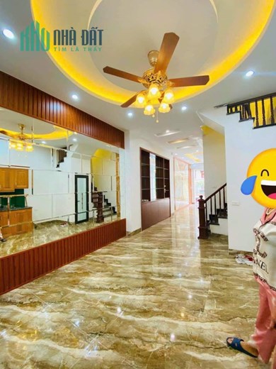 Bán Nhà Q.Hoàng Mai, Phố Sở Thượng 9.5 tỷ, 52m2, MT 4.5m, Ô tô Tránh, Kinh Doanh, Thang Máy