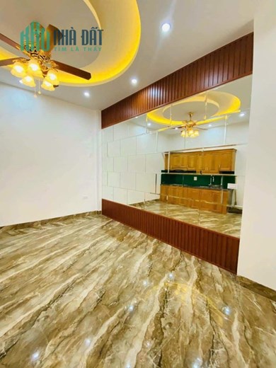 Bán Nhà Q.Hoàng Mai, Phố Sở Thượng 9.5 tỷ, 52m2, MT 4.5m, Ô tô Tránh, Kinh Doanh, Thang Máy