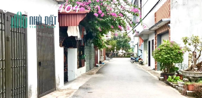 Bán nhà cấp 4 TP. Hưng Yên rộng rãi thoáng mát đường nhựa 2 ô tô tránh nhau đất nở hậu