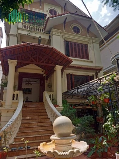 KÌA !! BÁN biệt thự đơn lập KDT Dịch Vọng 160m Lô Góc View vườn hòa 45 ty MT 15m 1 nhà ra CV Cầu