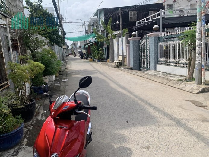 NHÀ 1T1L HẺM 387 PHAM HỮU LẦU, 3TY7, HẺM XE HƠI