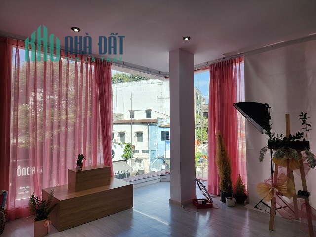 Cho Thuê Mặt Bằng 2 mặt tiền (Lầu 3), tòa 6 tầng tại 331 Lê Văn Sỹ, phường 13, quận 3