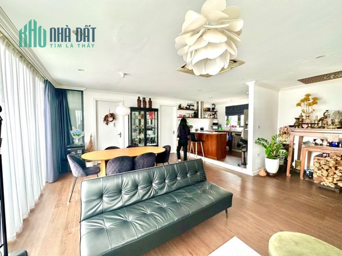 Bán nhà mặt phố Trích Sài, Tây Hồ, vị trí đẹp, kinh doanh, 280m, Mặt Tiền 10m, 230 tỷ.