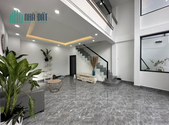 NHÀ 3 TẦNG XE HƠI ĐỂ TRONG NHÀ,MẶT TIỀN ĐƯỜNG KINH DOANH SẦM UẤT-HUỲNH TẤN PHÁT PHƯỜNG BÌNH THUẬN