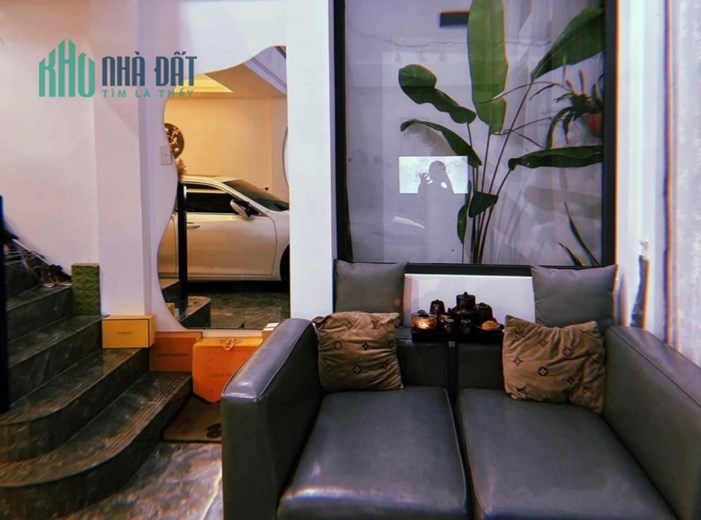 NHÀ 3 TẦNG XE HƠI ĐỂ TRONG NHÀ,MẶT TIỀN ĐƯỜNG KINH DOANH SẦM UẤT-HUỲNH TẤN PHÁT PHƯỜNG BÌNH THUẬN