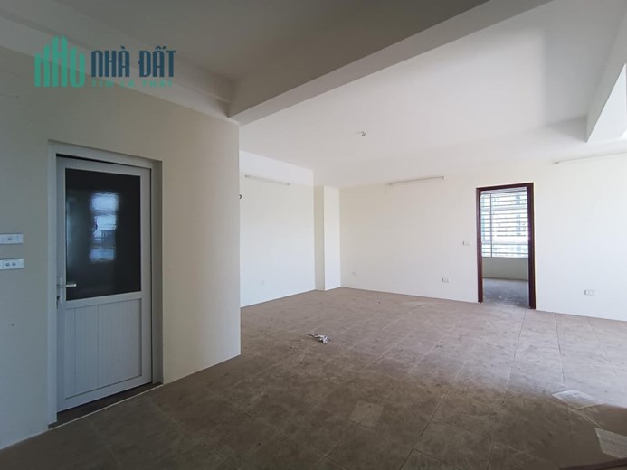 Căn góc  ! Chung cư C18 Xuân La 101m2 căn 3PN 2WC giá .4.4 tỷ  NT nguyên bản